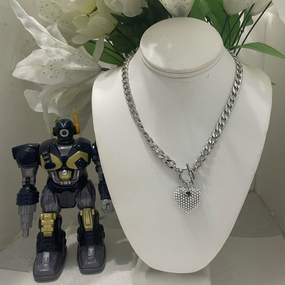 - ALLISON NECKLACE